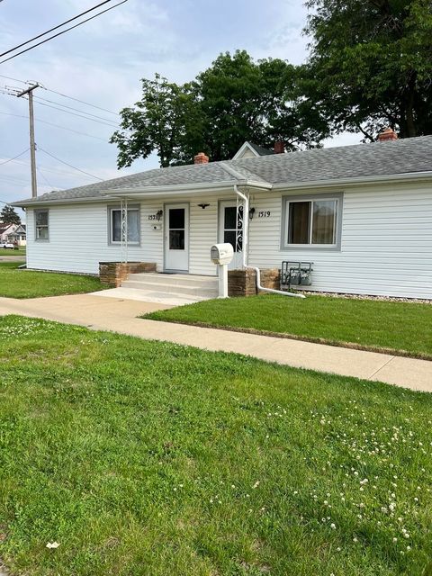 1519 21 St. Avenue Rockford IL 61104