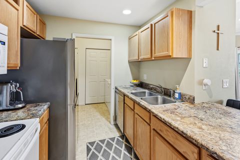Tiny photo for 2408 Windward Boulevard #205, Champaign, IL 61821 (MLS # 12672252)