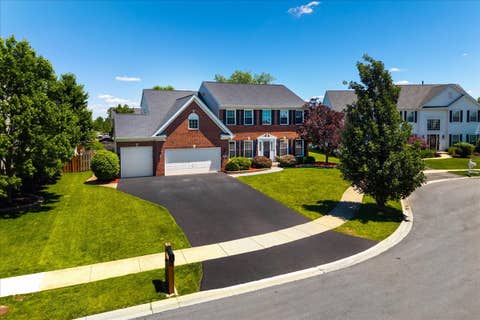 Tiny photo for 804 S SPARKLE Court, Oswego, IL 60543 (MLS # 12719947)