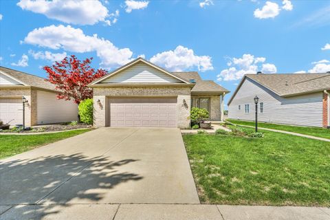 Photo of 2517 WINDWARD Blvd #2517, Champaign, IL 61821 (MLS # 12611731)