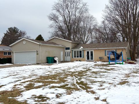 Photo of 404 Michael Street, Streator, IL 61364 (MLS # 12562577)