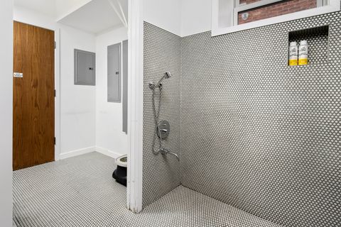 Tiny photo for 1646 N Leavitt Street, Chicago, IL 60647 (MLS # 12494406)