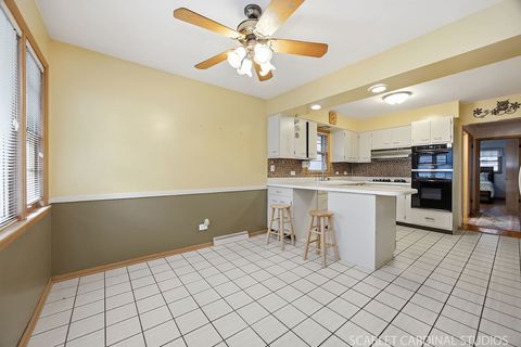 Tiny photo for 439 N Harvard Avenue, Villa Park, IL 60181 (MLS # 12498344)