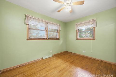 Tiny photo for 439 N Harvard Avenue, Villa Park, IL 60181 (MLS # 12498344)