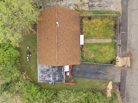 Tiny photo for 32 Arlington Lane, Fox Lake, IL 60020 (MLS # 12613127)