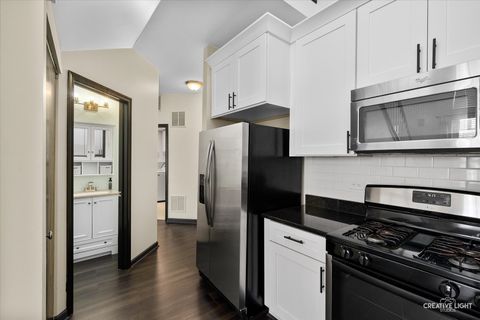 Tiny photo for 230 St James Parkway #A, Sugar Grove, IL 60554 (MLS # 12521938)