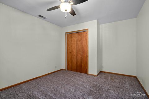 Tiny photo for 230 St James Parkway #A, Sugar Grove, IL 60554 (MLS # 12521938)