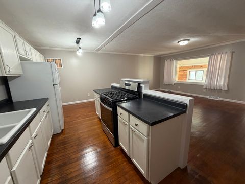 Tiny photo for 820 N Plum Street, Farmer City, IL 61842 (MLS # 12536001)