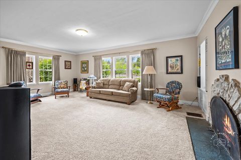 Tiny photo for 728 Hardin Avenue, Aurora, IL 60506 (MLS # 12635230)