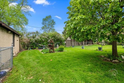Tiny photo for 728 Hardin Avenue, Aurora, IL 60506 (MLS # 12635230)