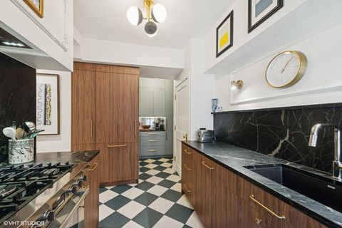 Tiny photo for 3100 N Sheridan Road #11D, Chicago, IL 60657 (MLS # 12439080)
