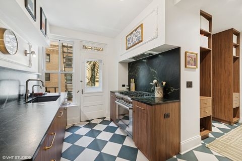 Tiny photo for 3100 N Sheridan Road #11D, Chicago, IL 60657 (MLS # 12439080)