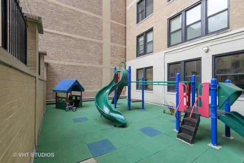Tiny photo for 3100 N Sheridan Road #11D, Chicago, IL 60657 (MLS # 12439080)