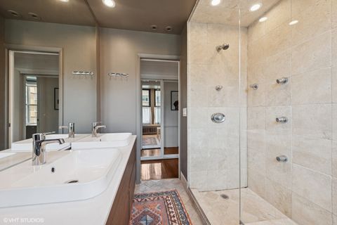 Tiny photo for 3100 N Sheridan Road #11D, Chicago, IL 60657 (MLS # 12439080)