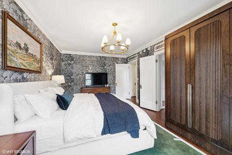 Tiny photo for 3100 N Sheridan Road #11D, Chicago, IL 60657 (MLS # 12439080)