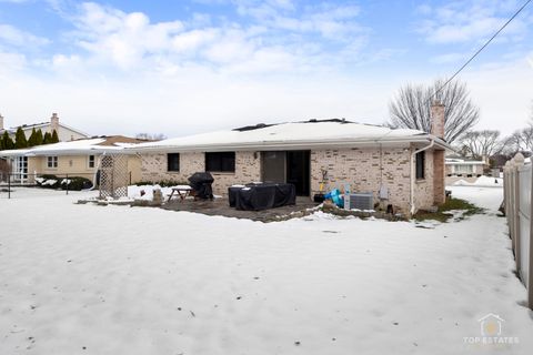 Tiny photo for 1018 S Beechwood Drive, Mount Prospect, IL 60056 (MLS # 12531099)