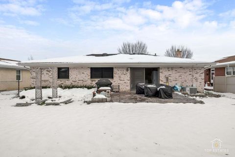 Tiny photo for 1018 S Beechwood Drive, Mount Prospect, IL 60056 (MLS # 12531099)