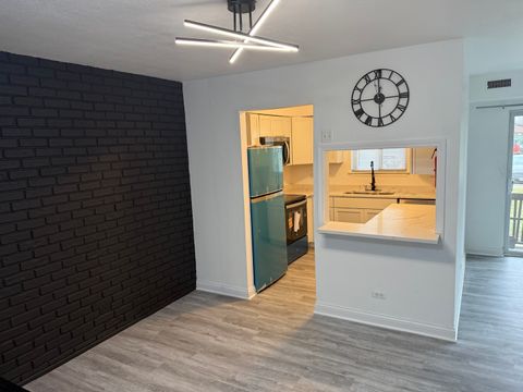 Tiny photo for 18053 Live Oak Court #1603, Tinley Park, IL 60477 (MLS # 12537407)