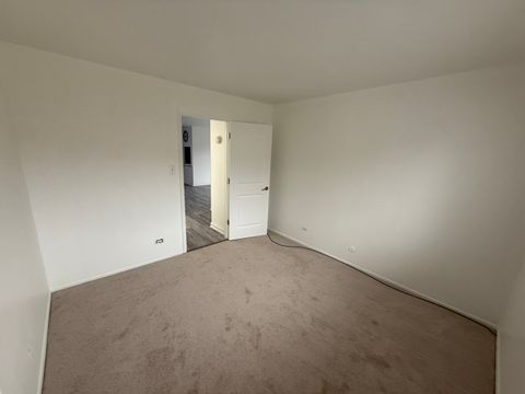 Tiny photo for 18053 Live Oak Court #1603, Tinley Park, IL 60477 (MLS # 12537407)