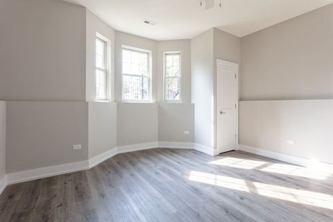 Tiny photo for 530 E 44TH Place, Chicago, IL 60653 (MLS # 12467170)