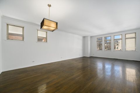 Tiny photo for 58 W 15th Street, Chicago, IL 60605 (MLS # 12619670)