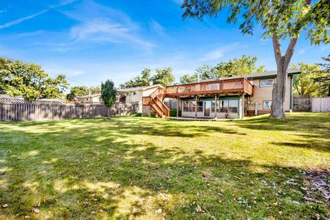 Tiny photo for 2S224 Valley Road, Lombard, IL 60148 (MLS # 12502376)