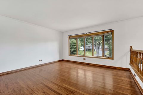 Tiny photo for 2S224 Valley Road, Lombard, IL 60148 (MLS # 12502376)