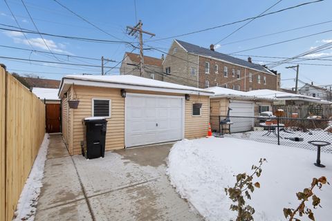 Tiny photo for 1711 W 43rd Street, Chicago, IL 60609 (MLS # 12556177)