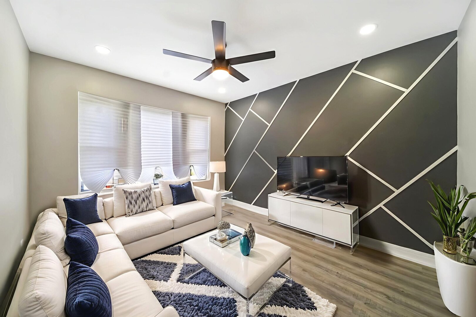 7628 S Eggleston Avenue