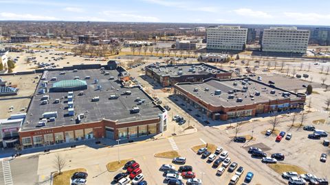 Tiny photo for 2200 S Stewart Avenue #3J, Lombard, IL 60148 (MLS # 12591034)