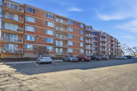 Tiny photo for 2200 S Stewart Avenue #3J, Lombard, IL 60148 (MLS # 12591034)