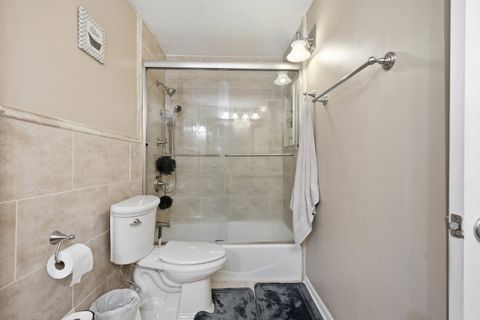 Tiny photo for 2200 S Stewart Avenue #3J, Lombard, IL 60148 (MLS # 12591034)