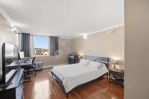 Tiny photo for 2200 S Stewart Avenue #3J, Lombard, IL 60148 (MLS # 12591034)