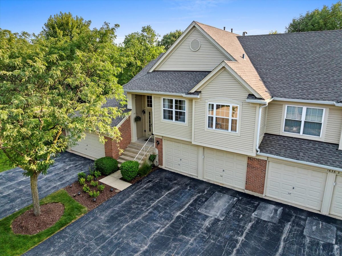 1636 Columbia Circle 2