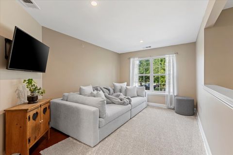 Tiny photo for 1636 Columbia Circle #2, Bartlett, IL 60103 (MLS # 12437826)