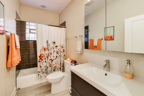 Tiny photo for 1034 E 47th Street #1W, Chicago, IL 60653 (MLS # 12576055)