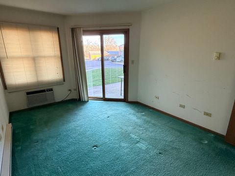 Tiny photo for 1345 Cunat Court #1B, Lake In The Hills, IL 60156 (MLS # 12524896)