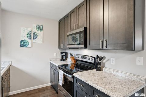 Tiny photo for 2612 CRESTVIEW Drive, Bettendorf, IA 52722 (MLS # QC4268879)