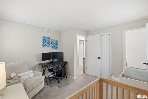 Tiny photo for 2612 CRESTVIEW Drive, Bettendorf, IA 52722 (MLS # QC4268879)