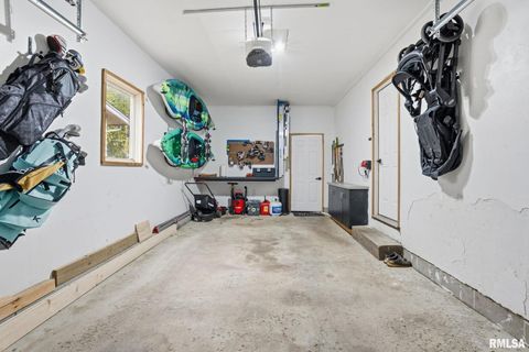 Tiny photo for 2612 CRESTVIEW Drive, Bettendorf, IA 52722 (MLS # QC4268879)