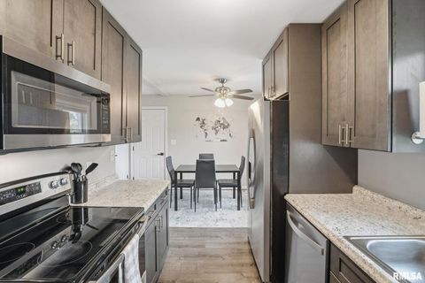 Tiny photo for 2612 CRESTVIEW Drive, Bettendorf, IA 52722 (MLS # QC4268879)