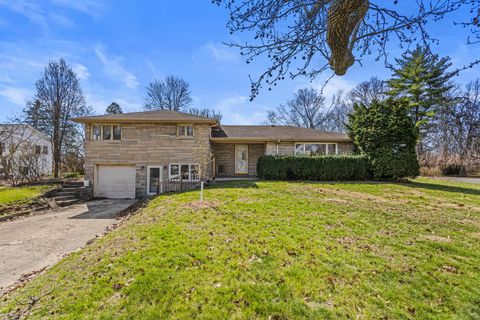 Photo of 1708 Park Haven Drive, Champaign, IL 61820 (MLS # 12600837)