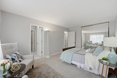 Tiny photo for 731 Shoreline Circle #731, Schaumburg, IL 60194 (MLS # 12686307)