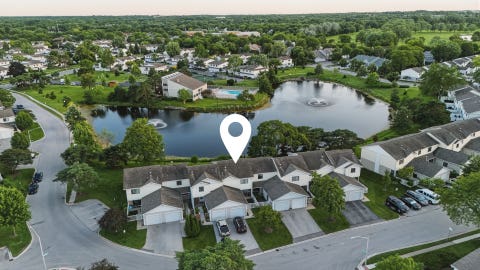 Tiny photo for 731 Shoreline Circle #731, Schaumburg, IL 60194 (MLS # 12686307)