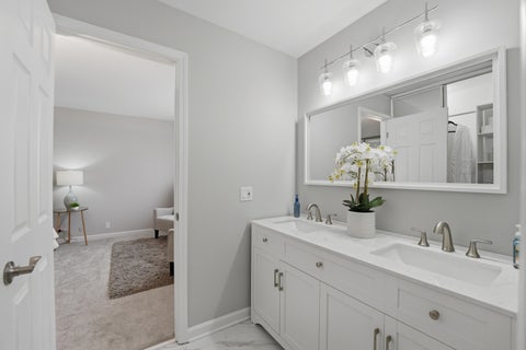 Tiny photo for 731 Shoreline Circle #731, Schaumburg, IL 60194 (MLS # 12686307)