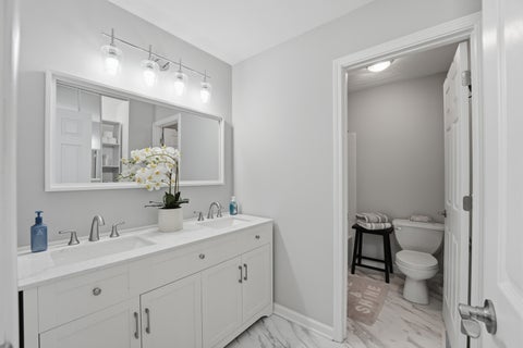 Tiny photo for 731 Shoreline Circle #731, Schaumburg, IL 60194 (MLS # 12686307)
