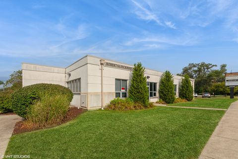 Photo of 4906 S Main Street #102, Lisle, IL 60532 (MLS # 12527803)