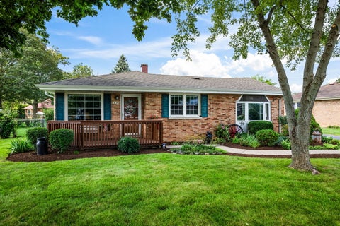 Photo of 508 SPRING Street, Roselle, IL 60172 (MLS # 12787184)