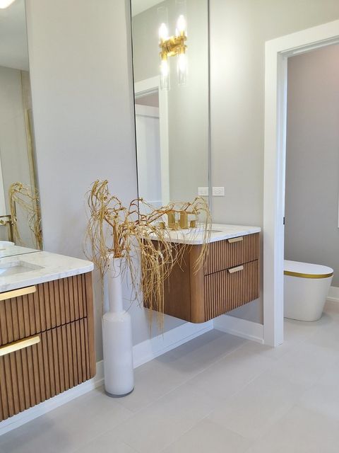 Tiny photo for 7301 N Oriole Avenue, Chicago, IL 60631 (MLS # 12605759)