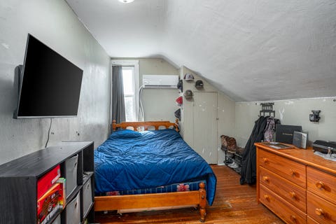 Tiny photo for 1821 Central Avenue, Bettendorf, IA 52722 (MLS # 12735752)